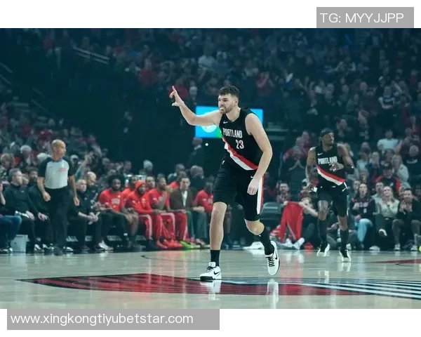 费尔顿强调艾顿应提升防守能力充分发挥其身材与运动优势