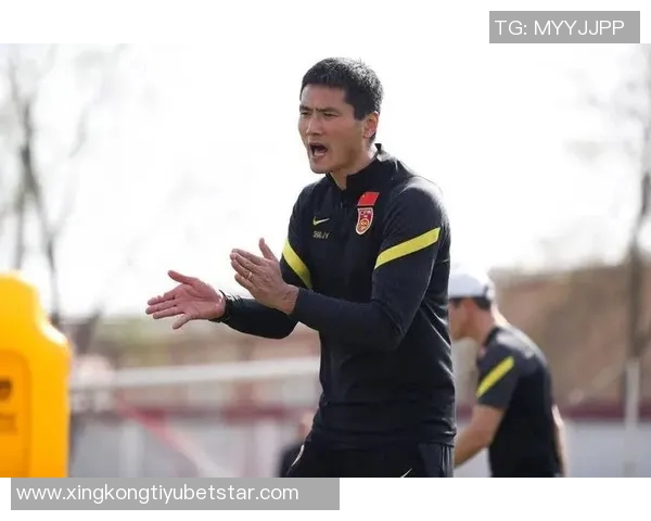 邵佳一谈国足现状强调团队合作不能依赖单一球员解决问题